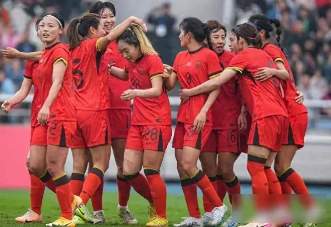 中国香港女足队核心教练拥戴青年运动的简单介绍