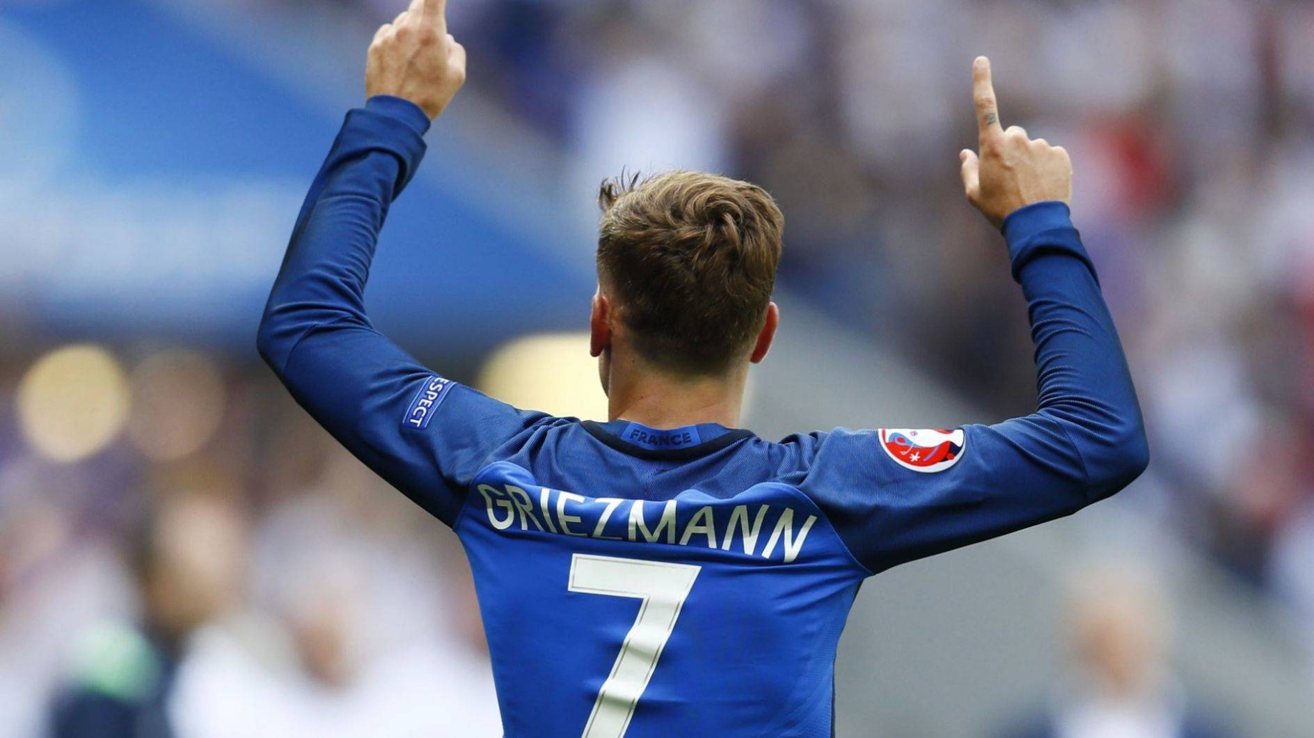 欧洲杯预选赛继续疯狂,球队几经波折以实力征服所有 欧洲杯预选赛继续疯狂,球队几经波折以实力征服所有