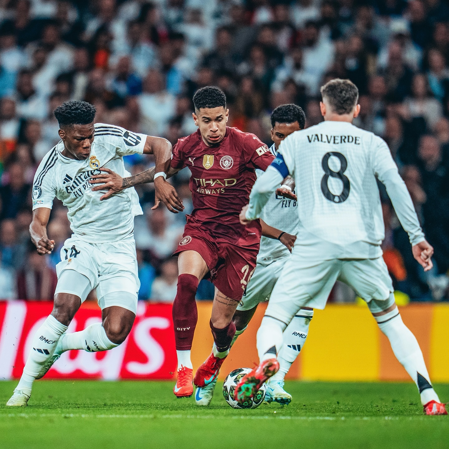 尤文图斯逆袭曼联，晋级欧冠半决赛