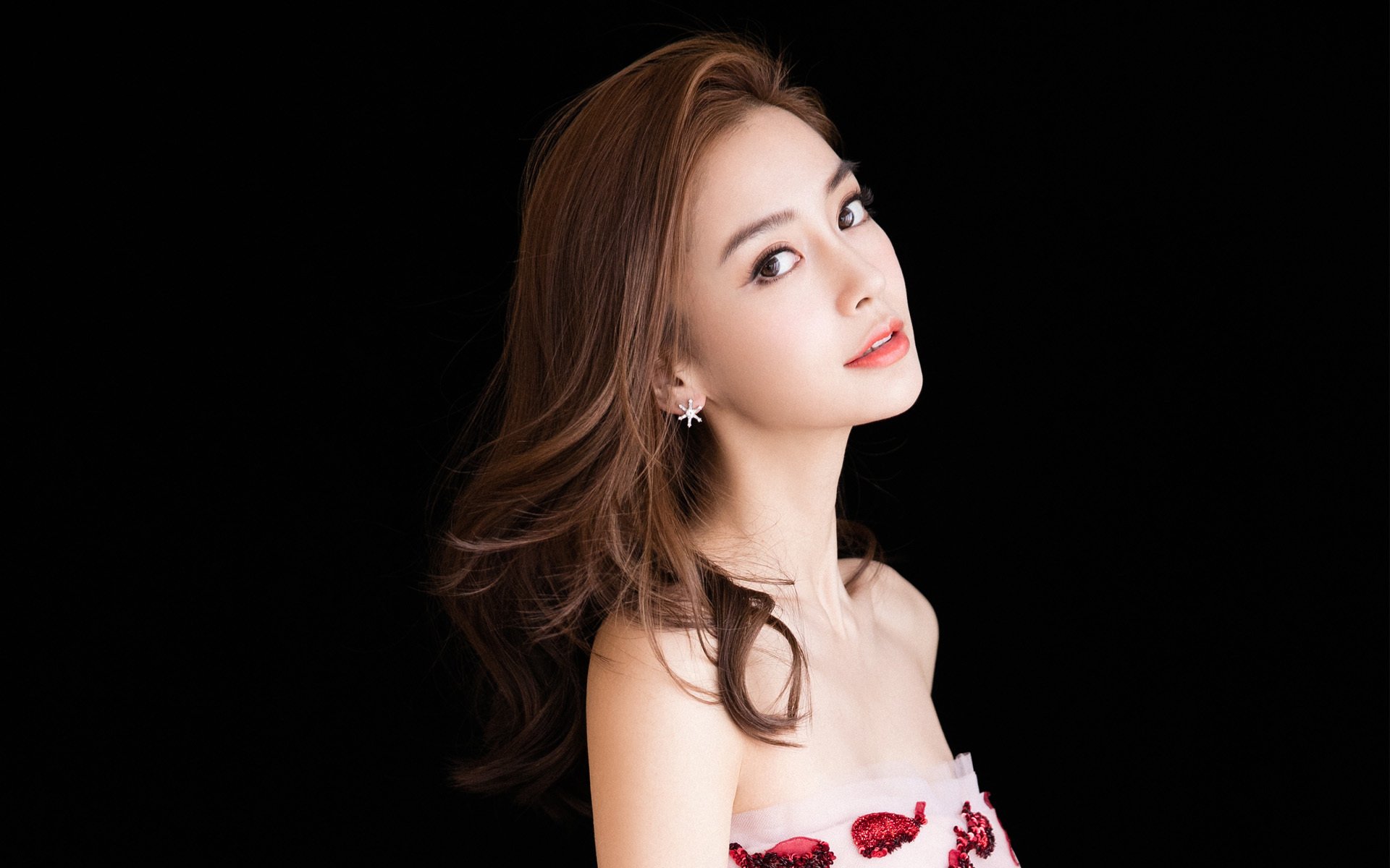 萨内爆发，波兰队最后时刻惊天逆转马赛