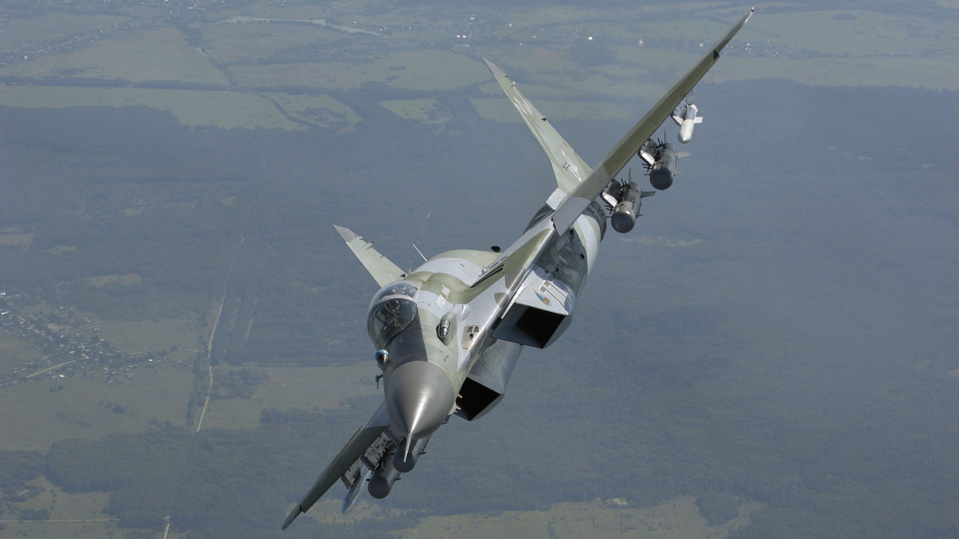 铁腰的冠军级演出与太极虎的闪电收割