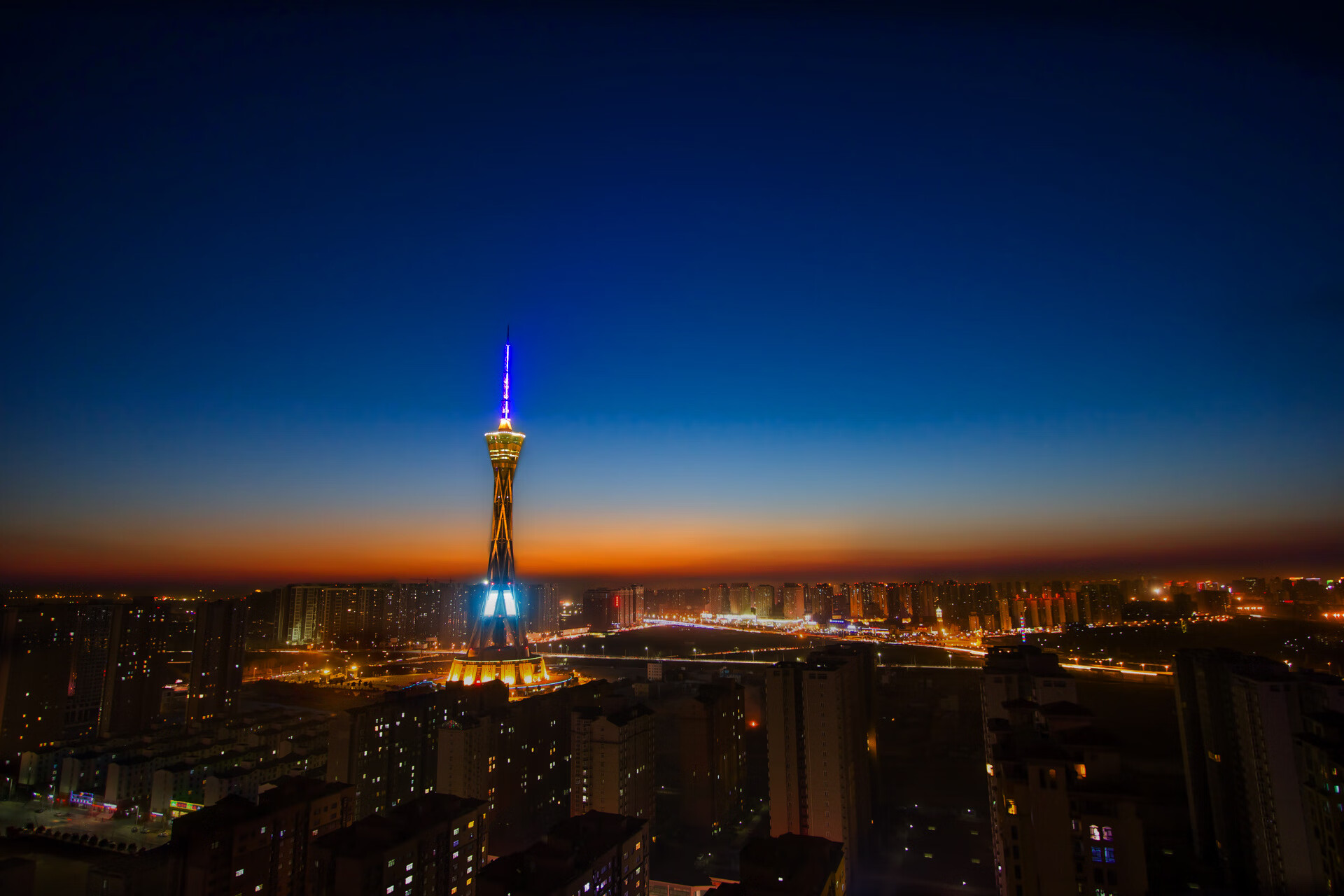 神之一笔，那个改写皇马命运的欧冠奇夜—卡马文加用天赋与血性雕琢的永恒瞬间